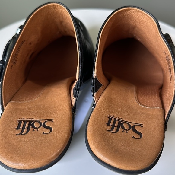 Sofft Leather Studded Buckle Clogs Black Slip on Block Heel Comfort - Picture 14 of 16